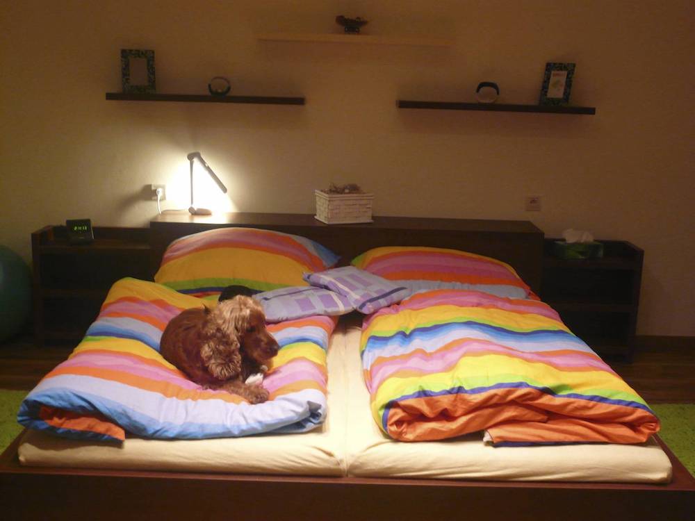  Manželská posteľ 